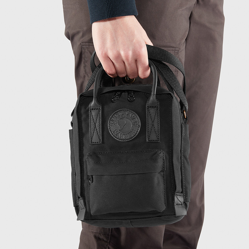 Fjallraven 北極狐 Kanken No.2 Black Sling 隨身袋 黑 小型隨身包