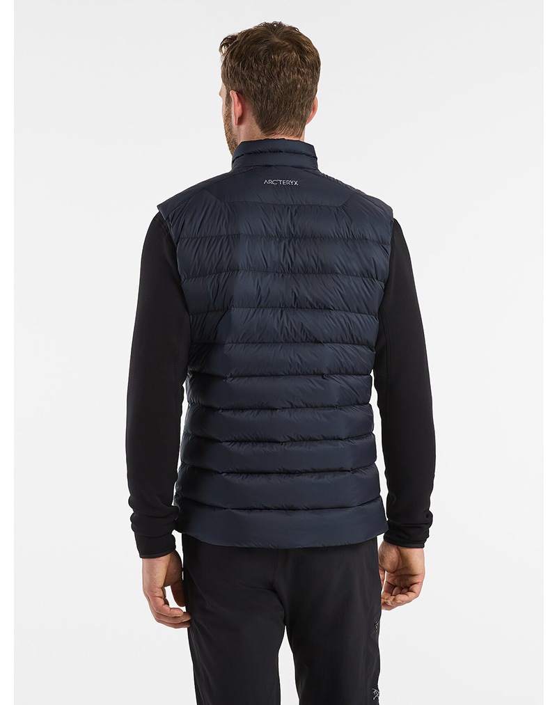 ArcTeryx 始祖鳥 男 Cerium 羽絨背心 黑寶石 Coreloft 鵝絨填充 保暖背心 29683