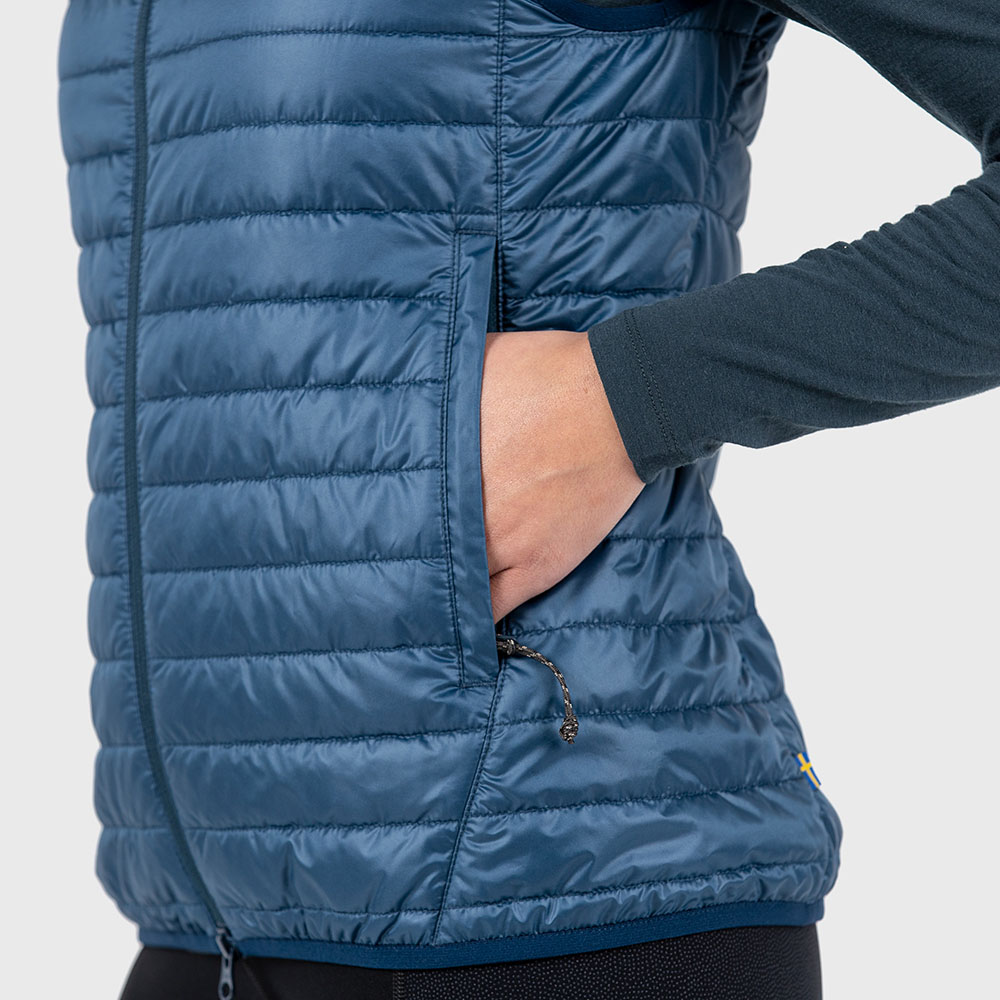 Fjallraven 北極狐 Abisko Padded Vest 女款化纖背心 黑 保暖背心 輕量 89723