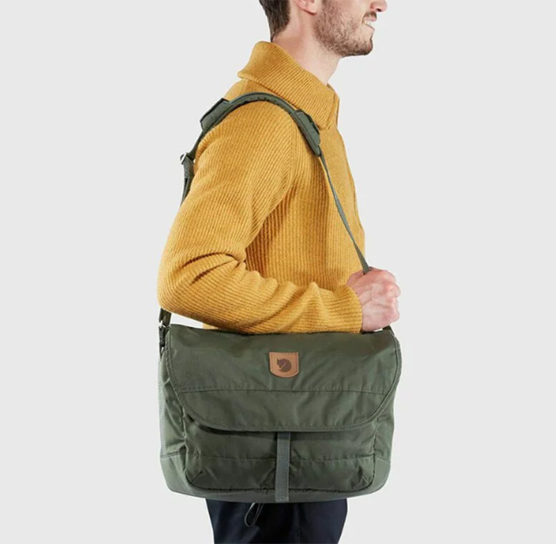 Fjallraven 北極狐 Greenland Shoulder 12L 單肩背包 黑 深森綠 斜背包 日常背包 側背包 23154