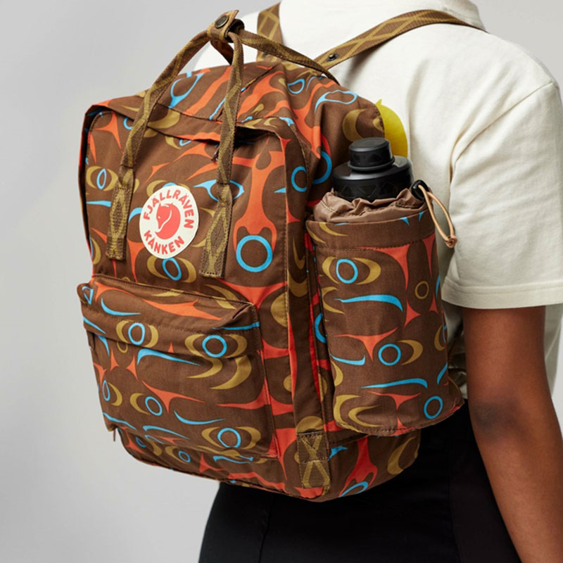 Fjallraven 北極狐 Kanken Art 2024限定 水瓶側掛包 凱盧茨 賽伊 水瓶袋 23100147