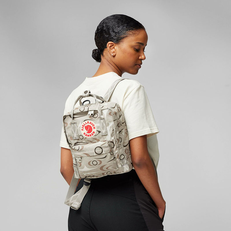 Fjallraven 北極狐 Kanken Art Mini 2024 背包 凱盧茨 賽伊 後背包 23200250